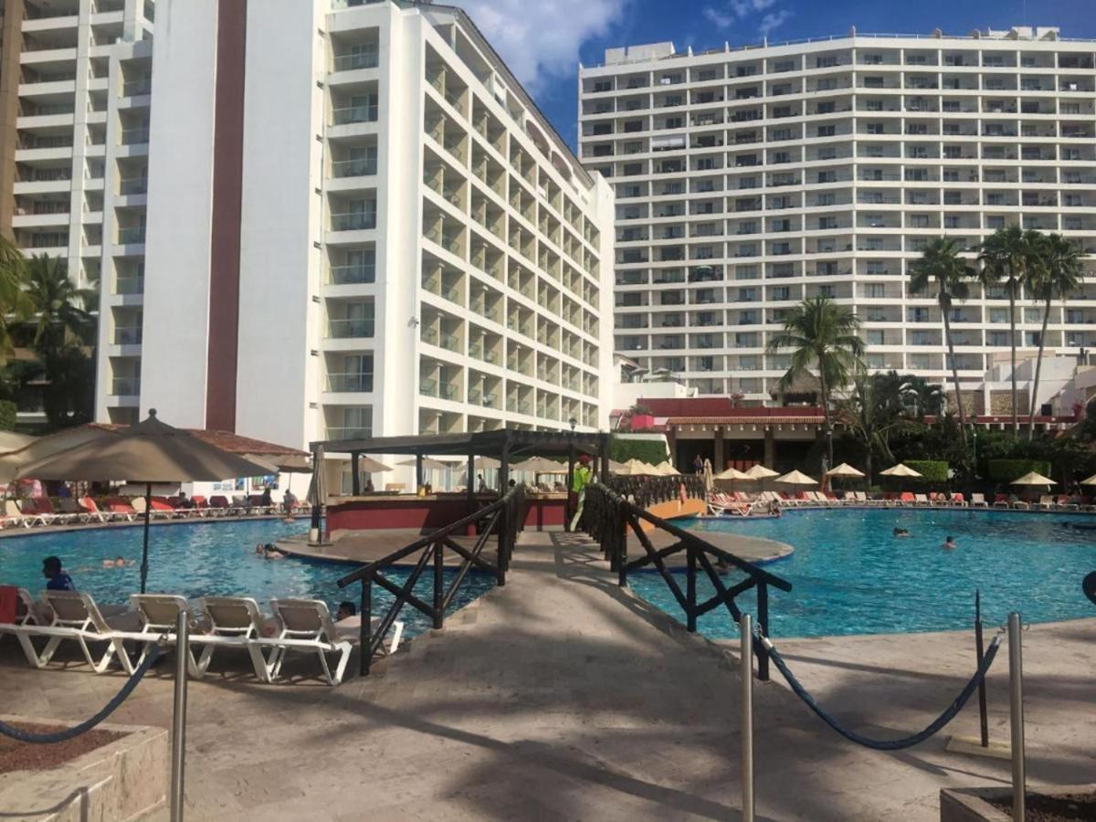 Torre Condomar By Vrhost Puerto Vallarta Exterior photo