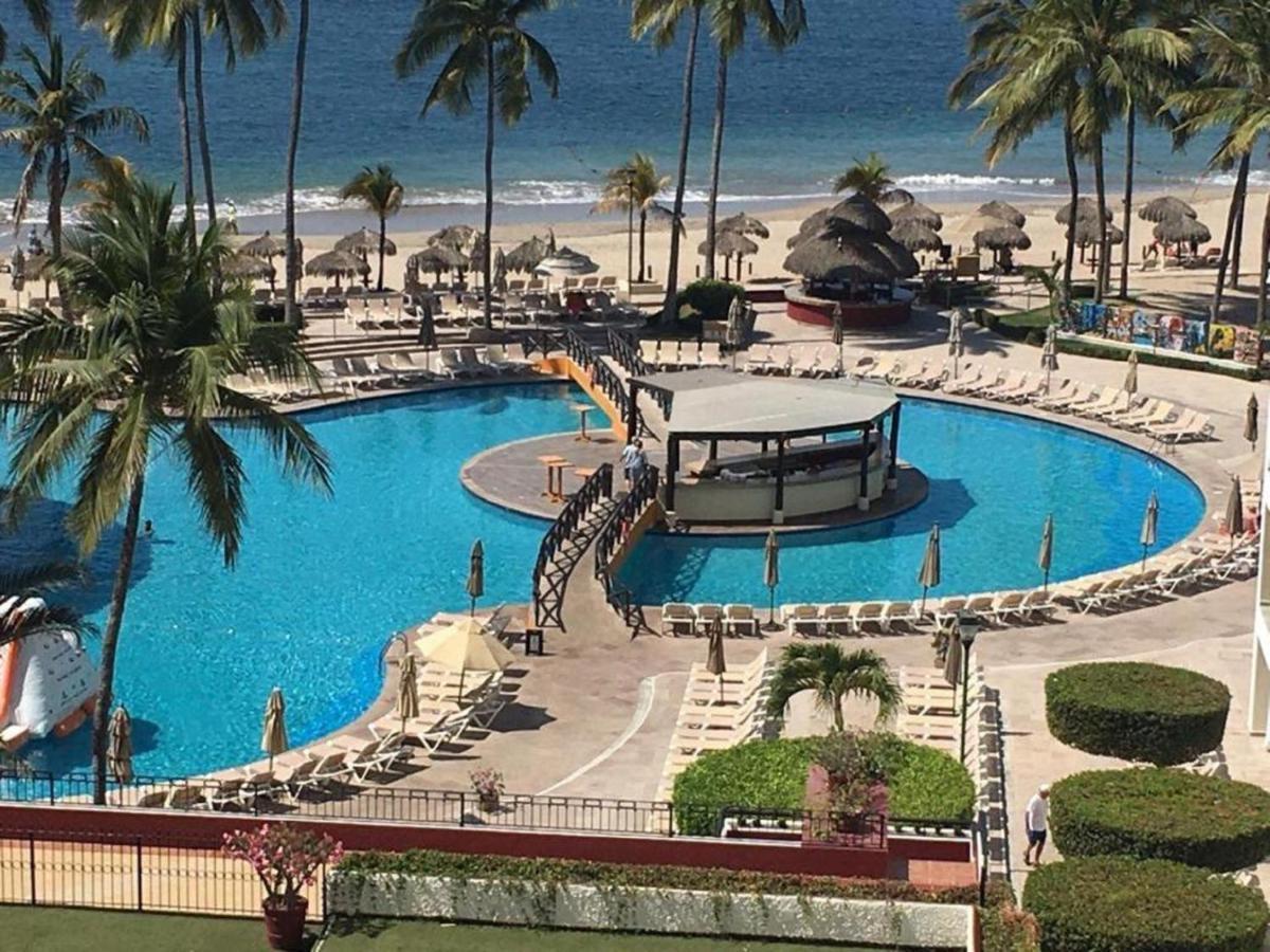 Torre Condomar By Vrhost Puerto Vallarta Exterior photo